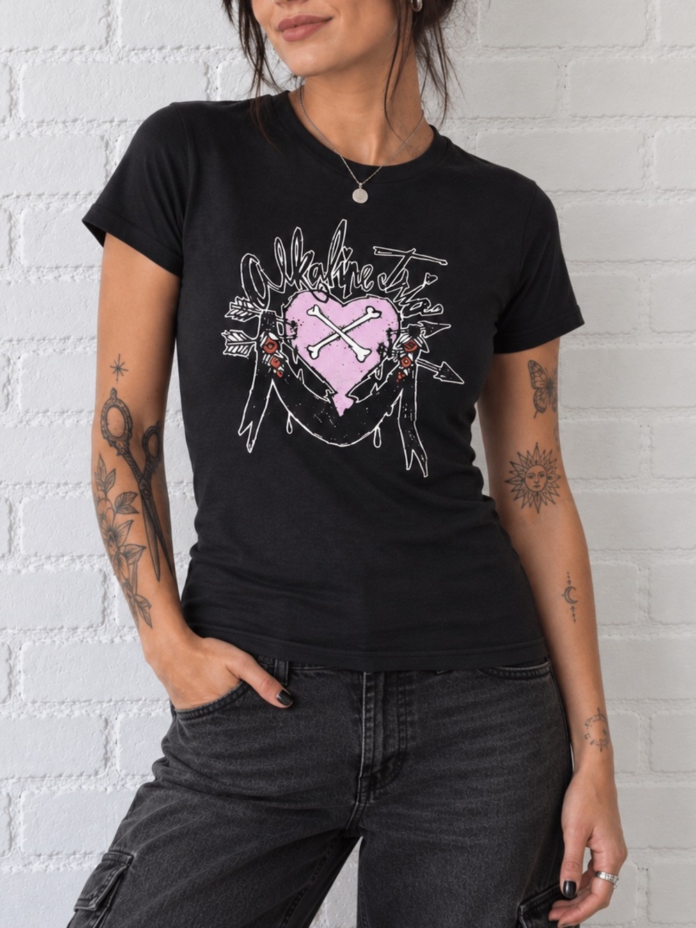 Alkaline Trio 2010 This Addiction Tour T Shirt Womens L Emo Punk Band Tee